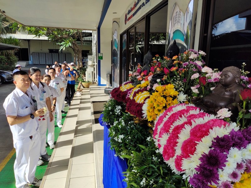 ทีมผู้บริหาร พร้อมด้วยพนักงาน บริษัท พี ควอลิตี้ แมชชีน พาร์ท จำกัด ร่วมสืบสานประเพณีสงกรานต์ โดยการสรงน้ำพระ ขอพรเพื่อเป็นสิริมงคล  ต้อนรับวันขึ้นปีใหม่ไทย  เมื่อวันที่ 12 เมษายน 2568